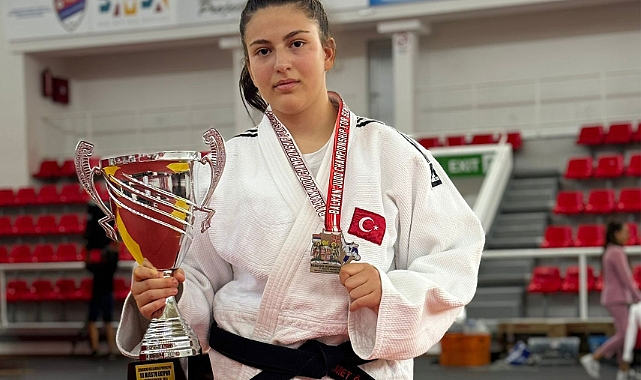 AYŞENUR KESKİN BALKAN ÜÇÜNCÜSÜ OLDU