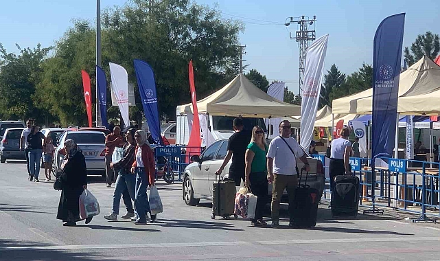 Karaman'da üniversiteli öğrencilerin yurtlara yerleşmeleri devam ediyor