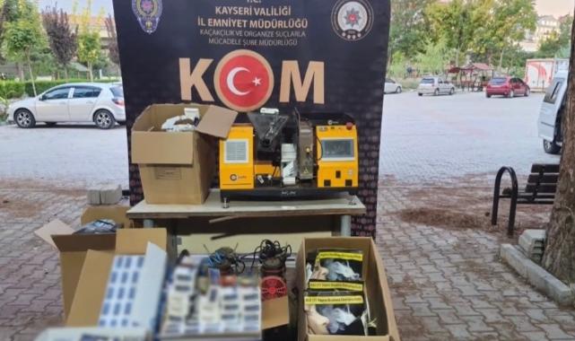 Kayseri'de kaçakçılık operasyonu: 26 bin dal makaron ele geçirildi