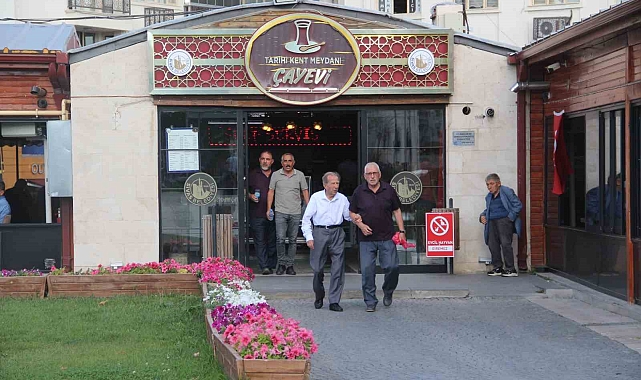 Sivas'ta emekliler artık ucuz çay içemeyecek
