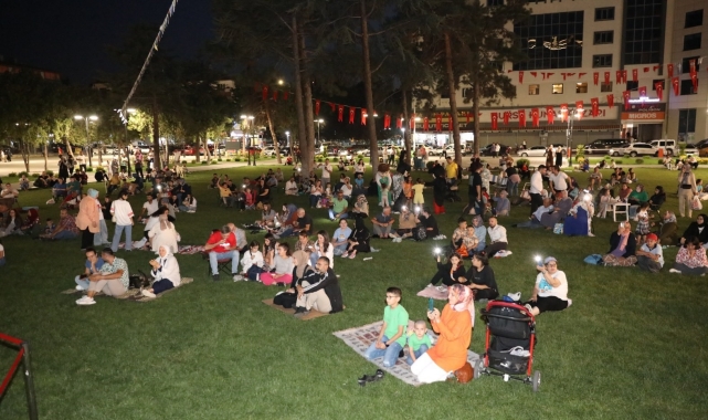 Vatandaşlar sinema günleri ile rengarenk bir akşam yaşadı
