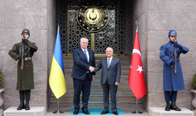 Bakan Güler, Ukrayna Dışişleri Bakanı Sybiha ile bir araya geldi