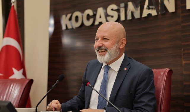 Başkan Çolakbayrakdar: "Başarıyla uyguladığımız hizmetler, Türkiye'ye örnek oluyor"