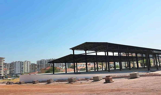 Başkan Çolakbayrakdar: "Uğurevler'in çehresini değiştiren hizmetlerle bölgeye değer katıyoruz"