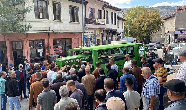 Dini nikahlı eşi tarafından öldürülen kadın son yolculuğuna uğurlandı