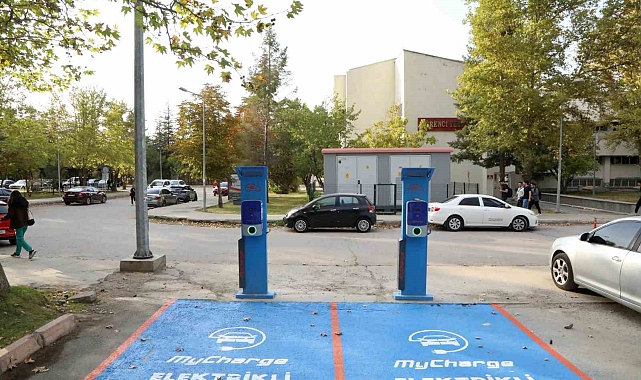 ERÜ'ye elektrikli araç şarj istasyonu kuruldu