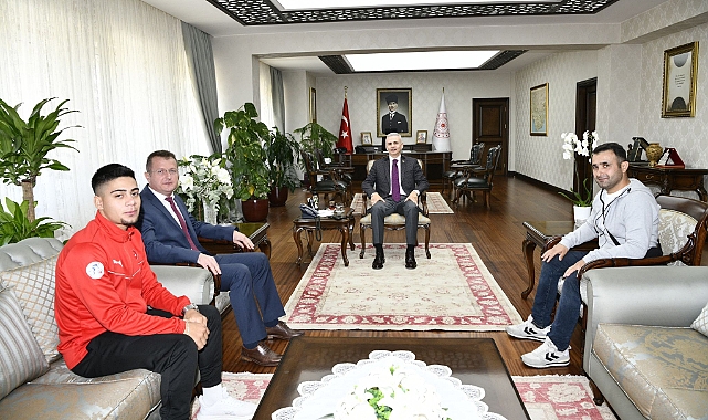 Genç Şampiyondan Valimiz Mehmet Fatih Çiçekli’ye Ziyaret