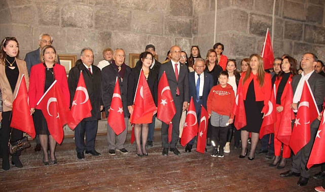 Kayserili Lider İş Kadınları'ndan cumhuriyete özel sergi
