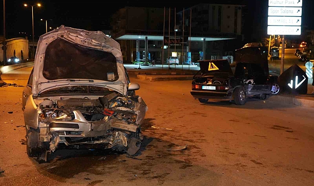 Kırıkkale'de iki otomobil çarpıştı: 1 yaralı