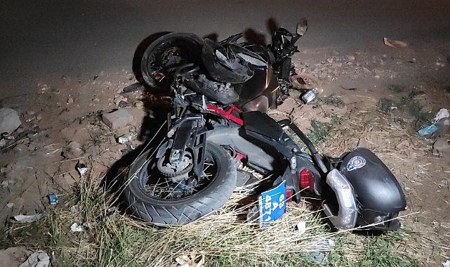 Motosikletli polis ekibi ile otomobil çarpıştı: 2 polis yaralandı