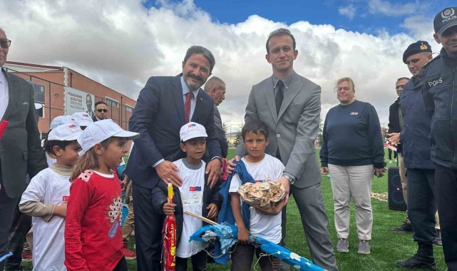 Seyitgazi'de mevsimlik işçilerin çocukları sporla buluştu