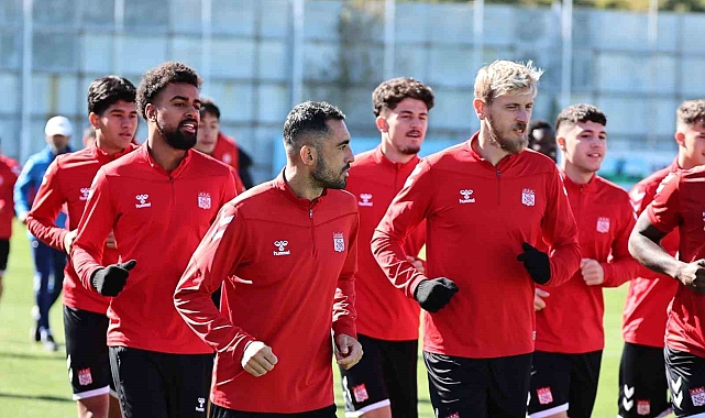 Sivasspor, Adana Demirspor maçının taktiğini çalıştı
