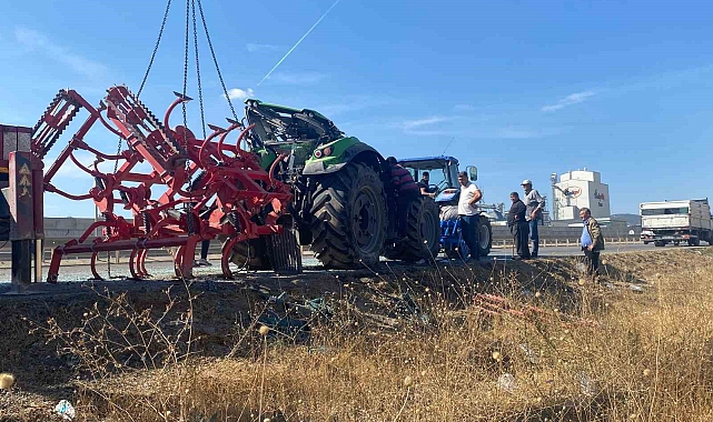 Tarlaya giderken traktör devrildi: 3 yaralı