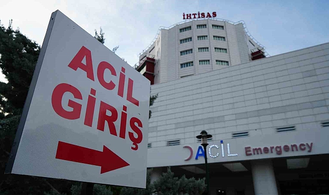 Tartıştığı babasını bıçakla yaraladı