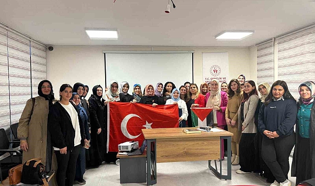 Tomarza'da 'Gençler için Gençlerleyiz' programı yapıldı