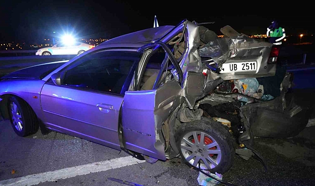 Ambulans otomobille çarpıştı: 1 ölü, 5 yaralı