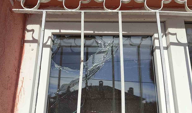 Bünyan'da yaşlı kadının evinin taşlandığı iddiası