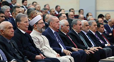 Cumhurbaşkanı Erdoğan: "Dijital hareket yeni bir yapay din oluşturma gayreti içindedir"