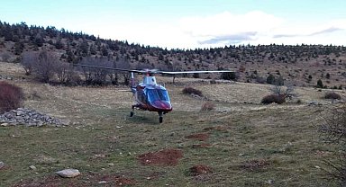 Dağda düşerek yaralandı, ambulans helikopterle hastaneye kaldırıldı