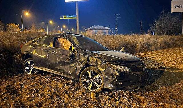 Defalarca takla atan araçtan yaralı olarak kurtuldu