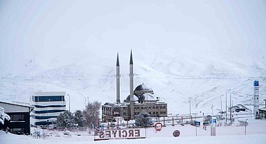 Erciyes'te kar kalınlığı 50 santimi buldu, hazırlıklar hızlandı