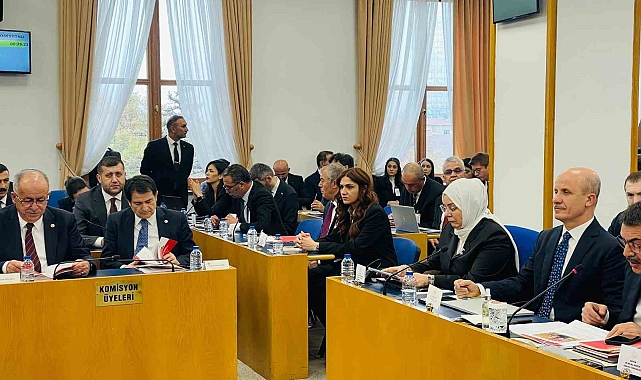 Ersoy; yıkımına başlanan Kayseri Öğretmenevi'nin yeniden yapılması için bütçe talep etti
