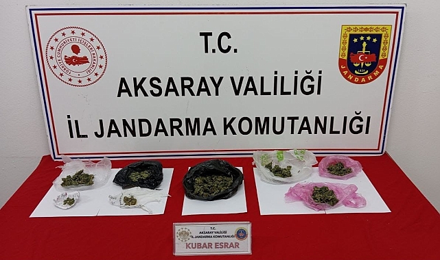 Esrarla yakalanan 3 şüpheliden 2'si tutuklandı