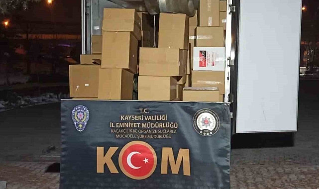 Kayseri'de 2 milyon dal makaron ele geçirildi