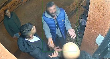 Kiliseye zorla girmeye çalışan alkollü şahıslara 1 yıl 8'er ay hapis cezası verildi