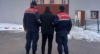 Kırıkkale'de yakalanan 2 firari hükümlü cezaevine teslim edildi