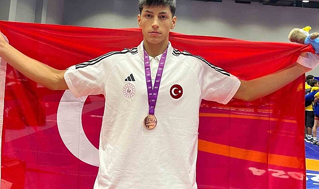Milli sporcular, Dünya Okul Sporları Yaz Oyunları'ndan 38 madalya ile döndü