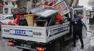 Niğde Belediyesi'nden kaldırım işgaline geçit yok