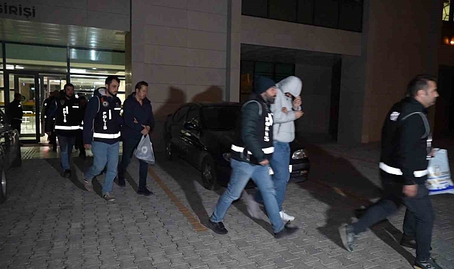 Rüşvetle sağlık raporu düzenleyen şebeke çökertildi: 2'si doktor 8 kişi tutuklandı
