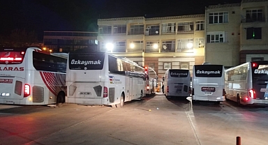Sertavul Geçidi Kapandı, Mut Belediyesi Yolculara Destek Oldu