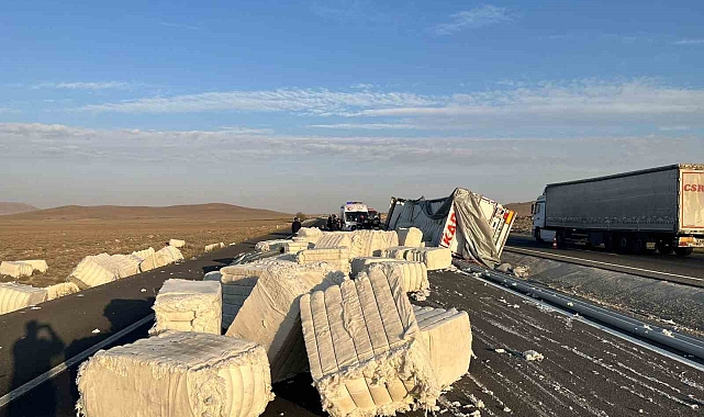 Tır devrildi: 1 ölü, 1 yaralı