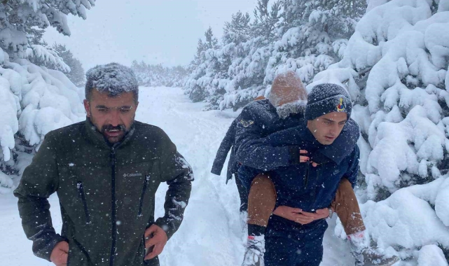 Yozgat'ta pikniğe giden 3 kişi mahsur kaldı