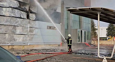 3 işçinin öldüğü fabrika yangınında 5 şahıs adliyeye sevk edildi