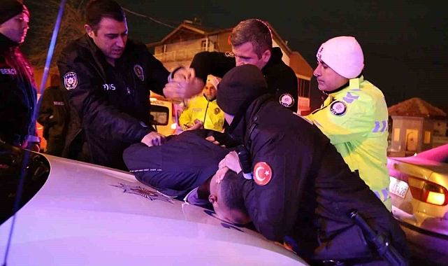 Alkollü şekilde polisten kaçtı, kaza yapıp yakalanınca polisi valiye şikayet etmekle tehdit etti
