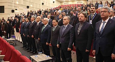Altun: "Bilimsel araştırma projelerinde 250 milyonluk fona sahip olan bir üniversiteyiz"