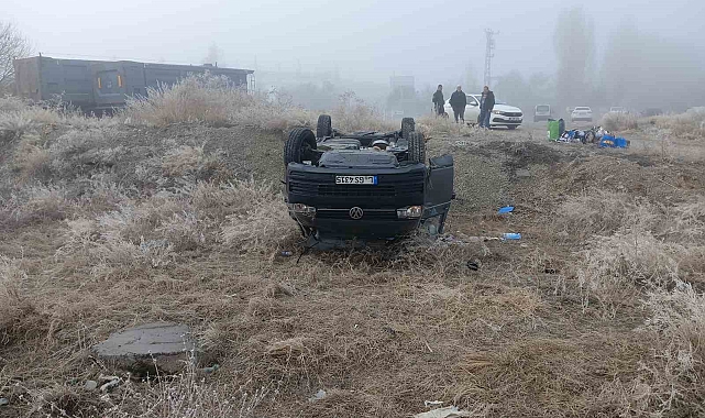 Ankara'da sis ve yollardaki buzlanma nedeniyle çok sayıda zincirleme trafik kazası meydana geldi