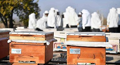 Arıcılık sektörüne nitelikle eleman yetişiyor