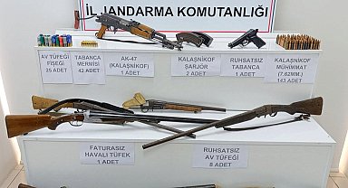 Baskın yapılan evden cephanelik çıktı