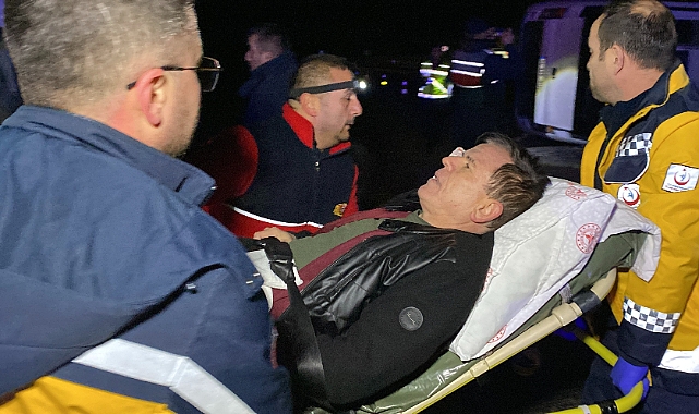 Cenaze için İstanbul'dan Sinop'a giden vatandaşları taşıyan midibüs devrildi: 1 ölü, 23 yaralı