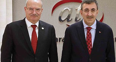 Cumhurbaşkanı Yardımcısı Yılmaz'dan ATO'ya ziyaret