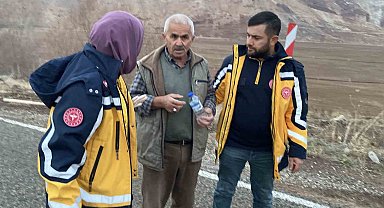 Emniyet kemeri hayatını kurtardı: Devrilen kamyonetten burnu bile kanamadan çıktı