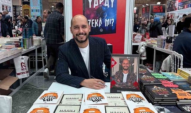 Erhan Keklik, okurları ve takipçileriyle buluştu