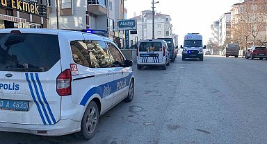 Evinde hareketsiz halde bulunan öğretmen kurtarılamadı