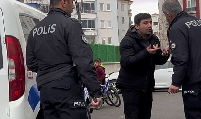 Gözaltına alınmak istenen şahıs, "Beni döv" diye polis memuruna yalvardı