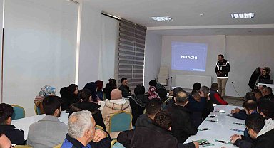 Günyüzü'nde bağımlılıkla mücadele hakkında bilgilendirme toplantısı yapıldı