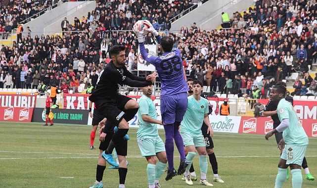 Karaman FK: 0 - Esenler Erokspor: 2